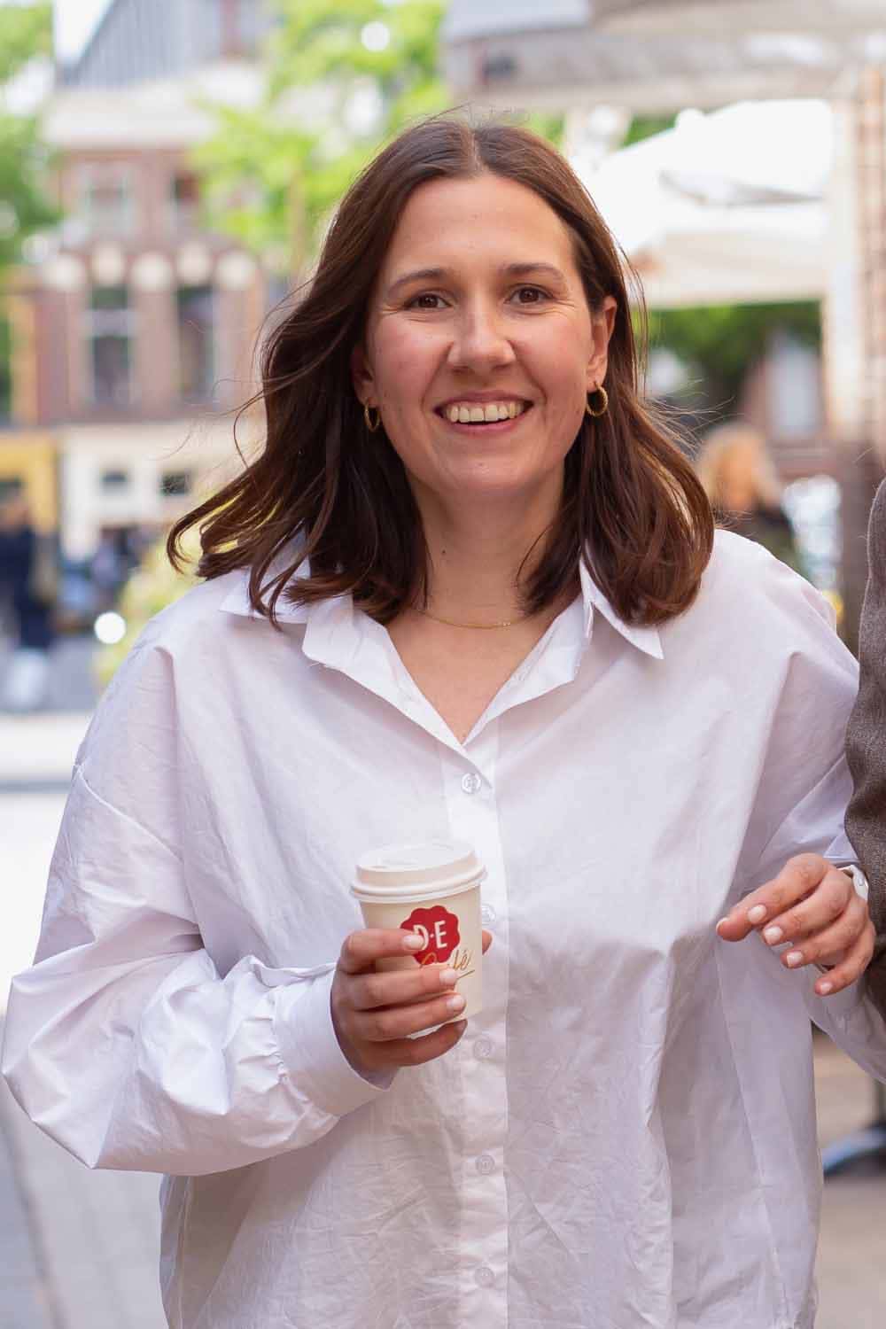 regeltante esther veen